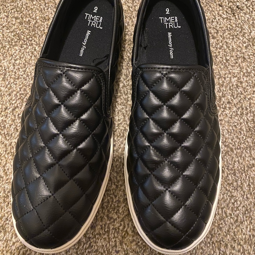 black loafers size 9